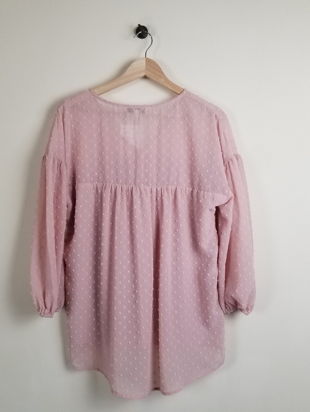 Davi & Dani Swiss Dot V-Neck Top Size Medium Bust 43 New - Picture 3 of 6